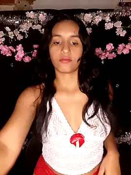 Snapshot of florstone chatting on October 22, 2025, 5:18 am florstone online show from October 22, 2025, 5:18 am