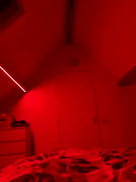 Snapshot of Couplesexyyyy chatting on October 25, 2025, 9:15 pm Couplesexyyyy online show from October 25, 2025, 9:15 pm