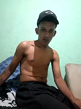 pretonovinho57 online show from November 12, 2025, 9:07 pm