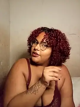 Snapshot of bigfatassmomy chatting on October 21, 2025, 2:00 am bigfatassmomy online show from October 21, 2025, 2:00 am