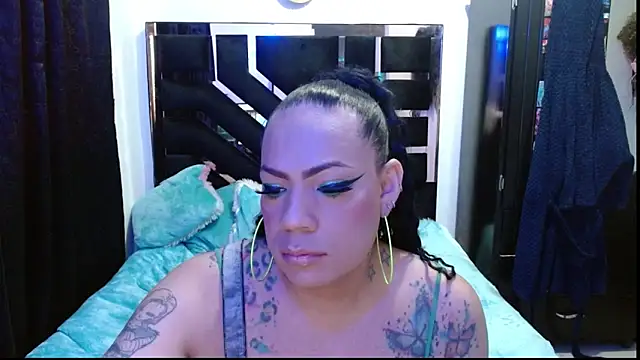 Snapshot of talianha chatting on January 14, 2026, 10:24 pm talianha online show from January 14, 2026, 10:24 pm