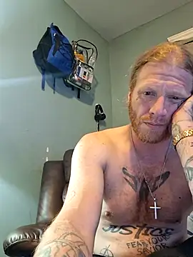 Snapshot of frankii80 chatting on October 27, 2025, 2:23 am frankii80 online show from October 27, 2025, 2:23 am