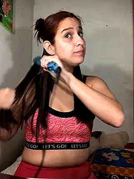 Snapshot of Zoey_sweet01 chatting on October 31, 2025, 12:29 am Zoey sweet01 online show from October 31, 2025, 12:29 am