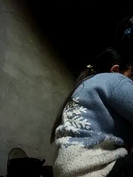 chipu06 online show from December 15, 2025, 10:54 am