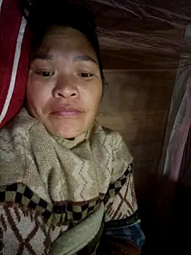 chipu06 online show from November 1, 2025, 1:27 pm