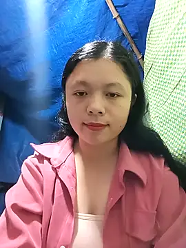 lisa-bae00 online show from November 18, 2025, 12:19 pm