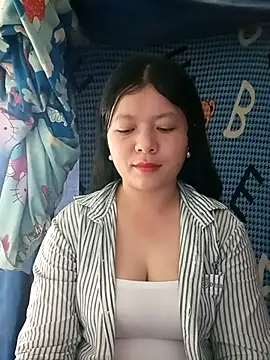 lisa-bae00 online show from March 27, 2026, 12:30 am