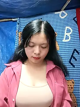 lisa-bae00 online show from November 26, 2025, 10:15 am