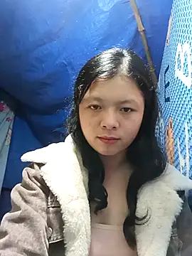 lisa-bae00 online show from November 17, 2025, 11:42 pm