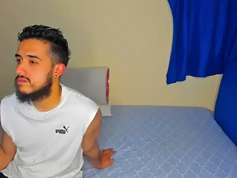 Snapshot of astredad2025 chatting on November 27, 2025, 3:07 am astredad2025 online show from November 27, 2025, 3:07 am