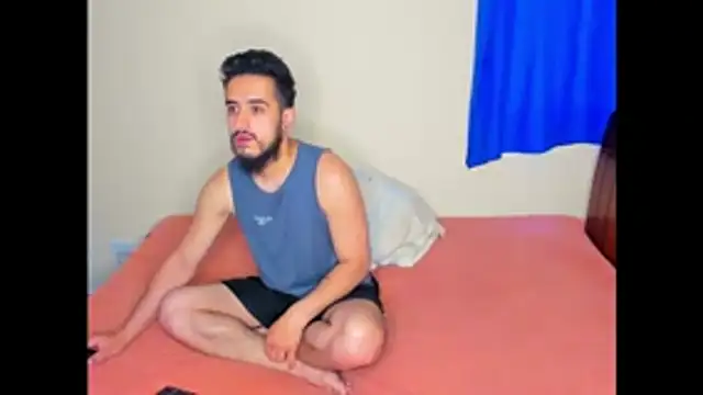 Snapshot of astredad2025 chatting on December 2, 2025, 10:22 pm astredad2025 online show from December 2, 2025, 10:22 pm