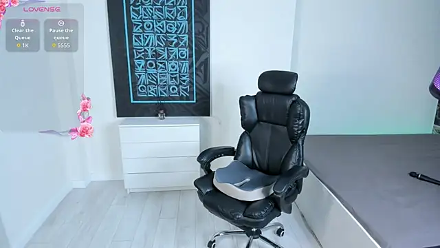 arin1ove online show from November 2, 2025, 1:43 am