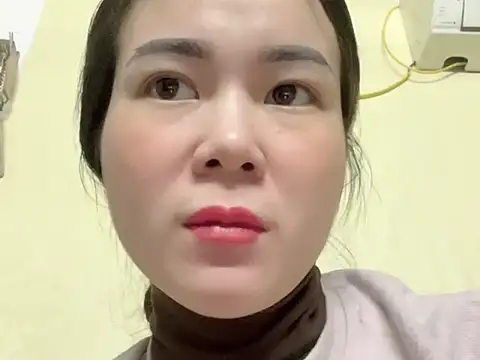 Family-Lovee online show from November 20, 2025, 10:27 am