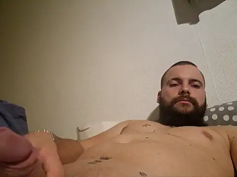 Snapshot of Ohbunnyfree chatting on October 20, 2025, 7:36 pm Ohbunnyfree online show from October 20, 2025, 7:36 pm