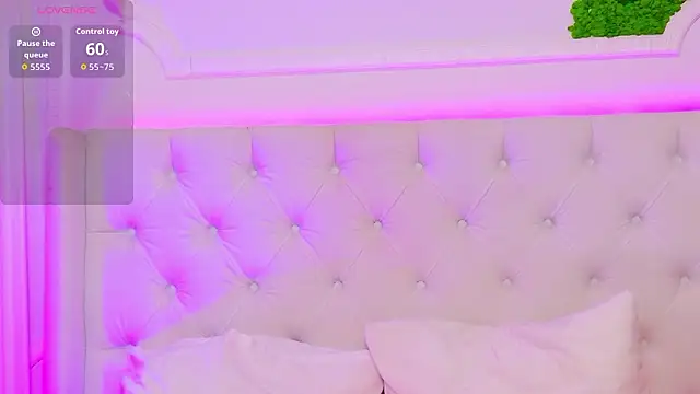 ElisaCharm online show from February 13, 2026, 3:50 am