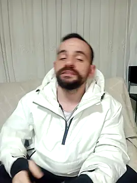 lazzzz09 online show from November 22, 2025, 10:08 pm