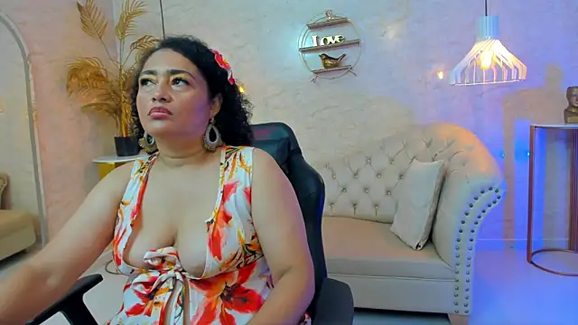 Bianca Millf online show from May 29, 2026, 4:07 am