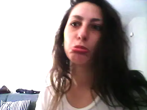 Veralune online show from February 19, 2026, 9:17 am