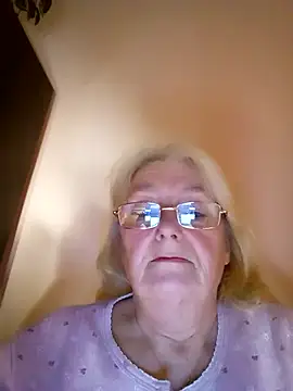 AmyLove353 online show from February 23, 2026, 8:31 pm