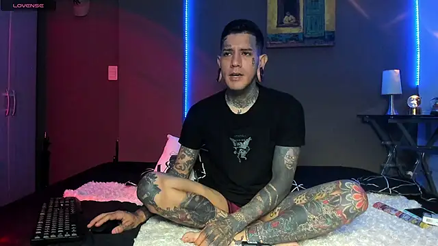 cleoo jhonny online show from March 19, 2026, 12:32 am