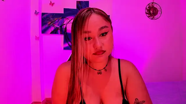 Snapshot of Soouf_ chatting on December 21, 2025, 12:24 am Soouf online show from December 21, 2025, 12:24 am