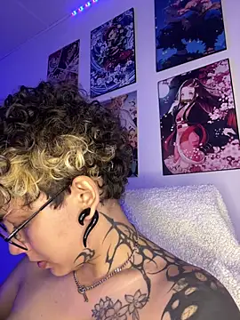 Abby Evanns1 online show from February 9, 2026, 2:37 pm