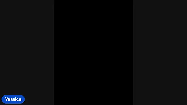 Snapshot of yesYOURS222 chatting on October 21, 2025, 4:39 pm yesYOURS222 online show from October 21, 2025, 4:39 pm