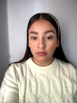 Talia Bonet online show from November 17, 2025, 4:11 pm