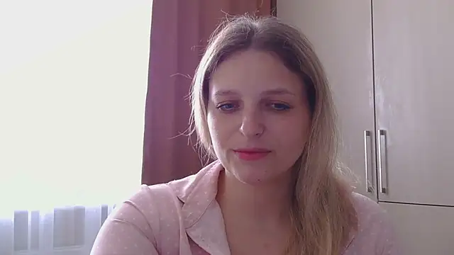 ElisSky301 online show from April 19, 2026, 11:55 am