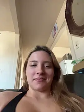 xoxokehlani online show from May 15, 2026, 9:57 pm