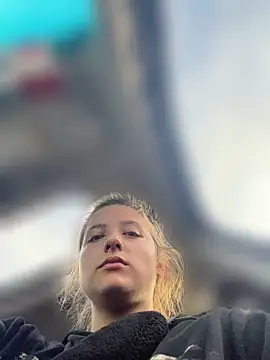 xoxokehlani online show from April 13, 2026, 11:20 pm