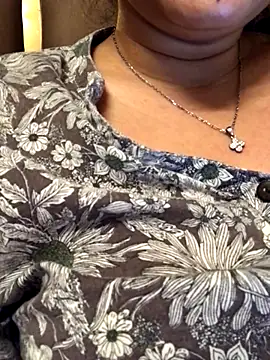 Snapshot of Cute_Pari577 chatting on October 20, 2025, 9:04 pm Cute Pari577 online show from October 20, 2025, 9:04 pm