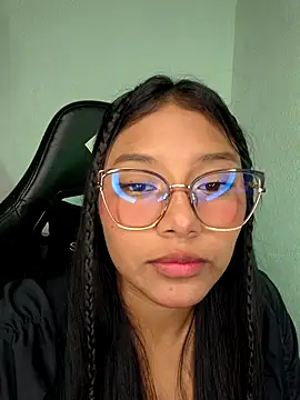 Snapshot of Kath12489 chatting on October 21, 2025, 2:33 am Kath12489 online show from October 21, 2025, 2:33 am