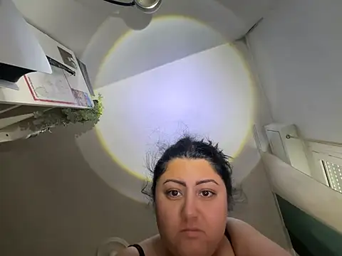 gatitalocahot online show from April 8, 2026, 3:02 pm