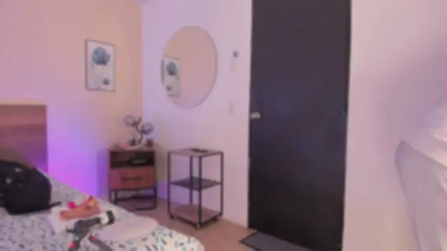 Snapshot of YariRose chatting on January 15, 2026, 1:36 pm YariRose online show from January 15, 2026, 1:36 pm