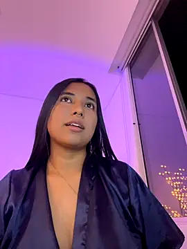 aly nicols online show from November 6, 2025, 5:11 am