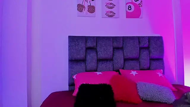 kittymonroe1 online show from February 13, 2026, 6:08 pm