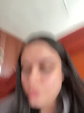 Selena Roa online show from April 1, 2026, 5:10 pm