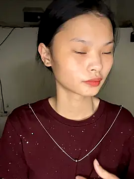 -Mam- online show from October 22, 2025, 10:19 pm