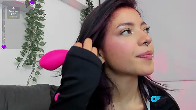 katoo4 online show from February 6, 2026, 1:23 am