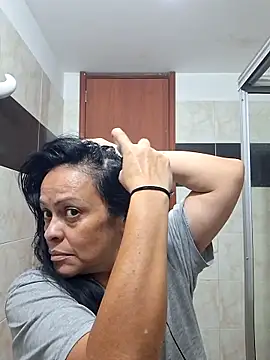 viviana-sexi online show from February 4, 2026, 6:58 pm