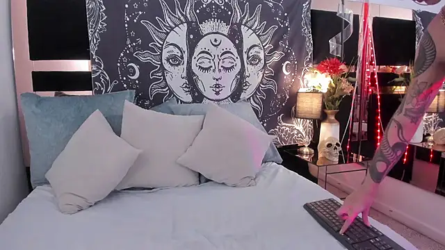 mirandaduboiss online show from March 4, 2026, 4:59 pm