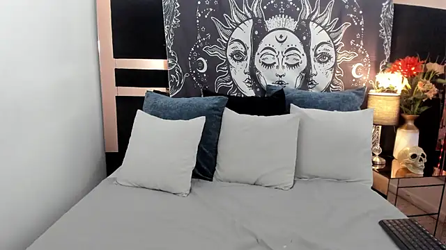 Snapshot of mirandaduboiss chatting on February 12, 2026, 5:23 pm mirandaduboiss online show from February 12, 2026, 5:23 pm