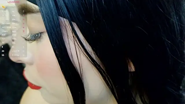 mia roux1 online show from November 29, 2025, 11:27 pm