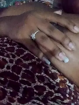 Snapshot of Kattyhot220 chatting on October 28, 2025, 7:46 pm Kattyhot220 online show from October 28, 2025, 7:46 pm