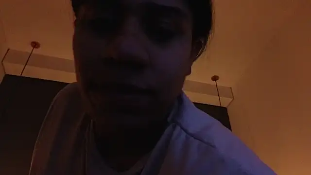 Snapshot of Miss_ambrer_ chatting on June 27, 2026, 4:29 am Miss ambrer online show from June 27, 2026, 4:29 am