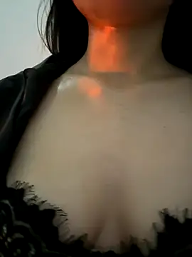 Hana yukii online show from December 1, 2025, 6:31 pm