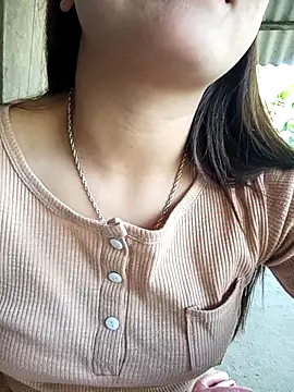 -Lanaa- online show from December 2, 2025, 7:54 am