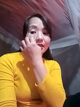 -Lanaa- online show from December 17, 2025, 5:23 am