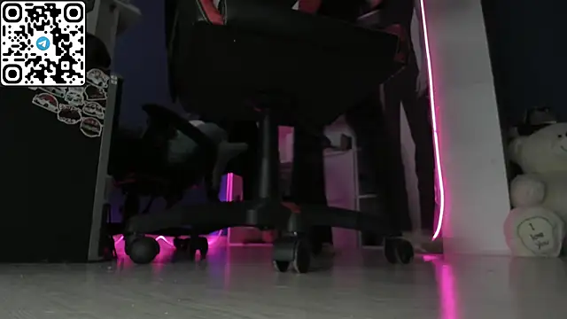 Holy Mistress S online show from March 27, 2026, 9:54 am